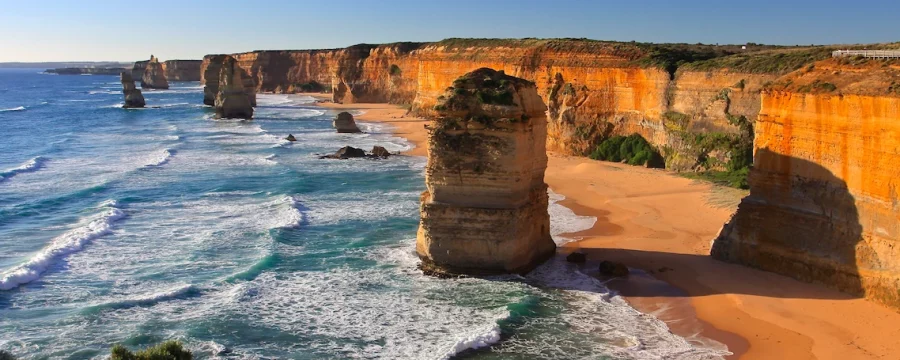 12-Apostles-Australia-Landmark